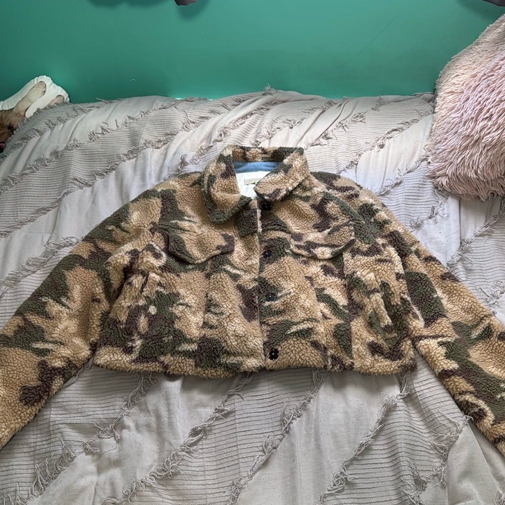 Cropped Camo Jacket